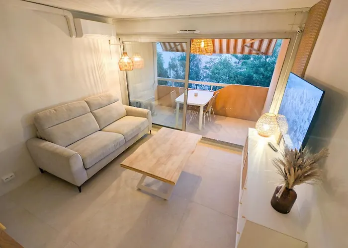 Cocon Santa Lucia - Raphael Apartment *