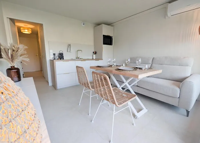 Cocon Santa Lucia - Raphael Apartment *